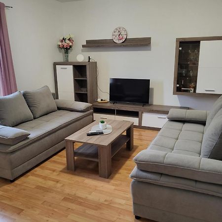 Apartmani Goga Starigrad Paklenica Ngoại thất bức ảnh