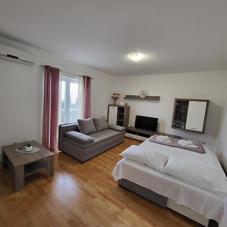 Apartmani Goga Starigrad Paklenica Ngoại thất bức ảnh
