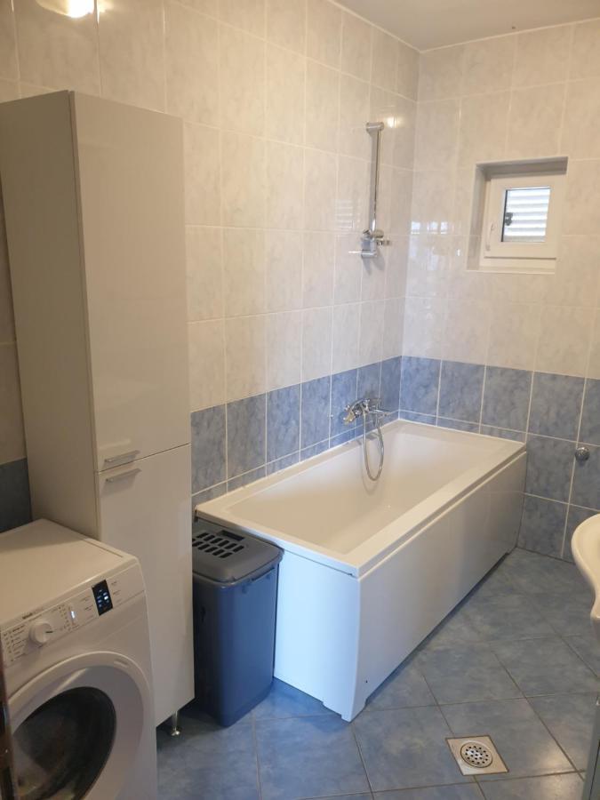 Apartmani Goga Starigrad Paklenica Ngoại thất bức ảnh
