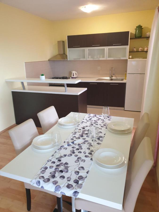 Apartmani Goga Starigrad Paklenica Ngoại thất bức ảnh
