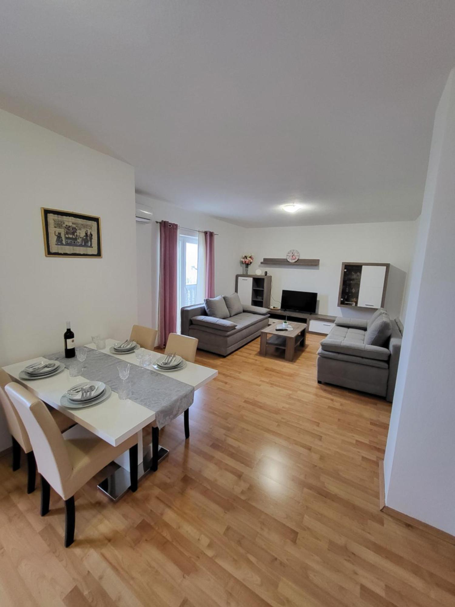 Apartmani Goga Starigrad Paklenica Ngoại thất bức ảnh