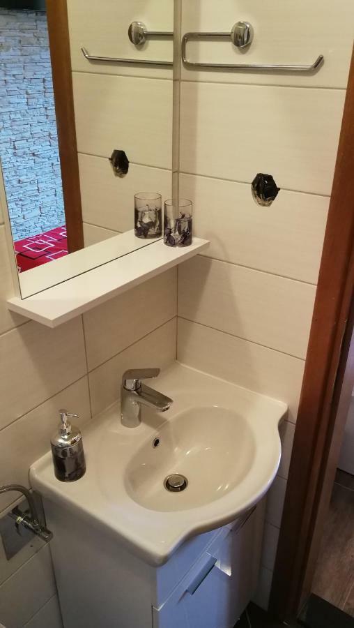 Apartmani Goga Starigrad Paklenica Ngoại thất bức ảnh